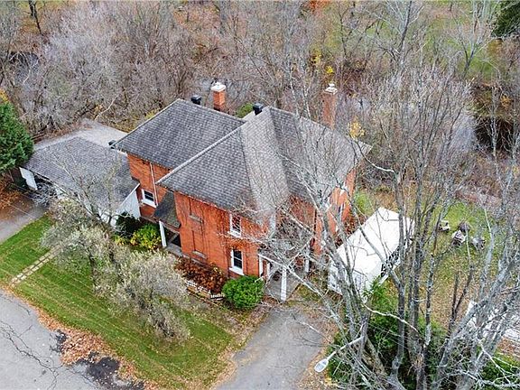 5th image of 120 Welland St