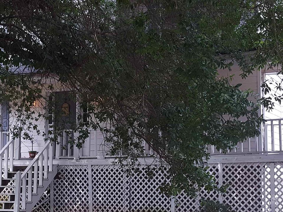 1st image of 3750 Willowmeade Dr