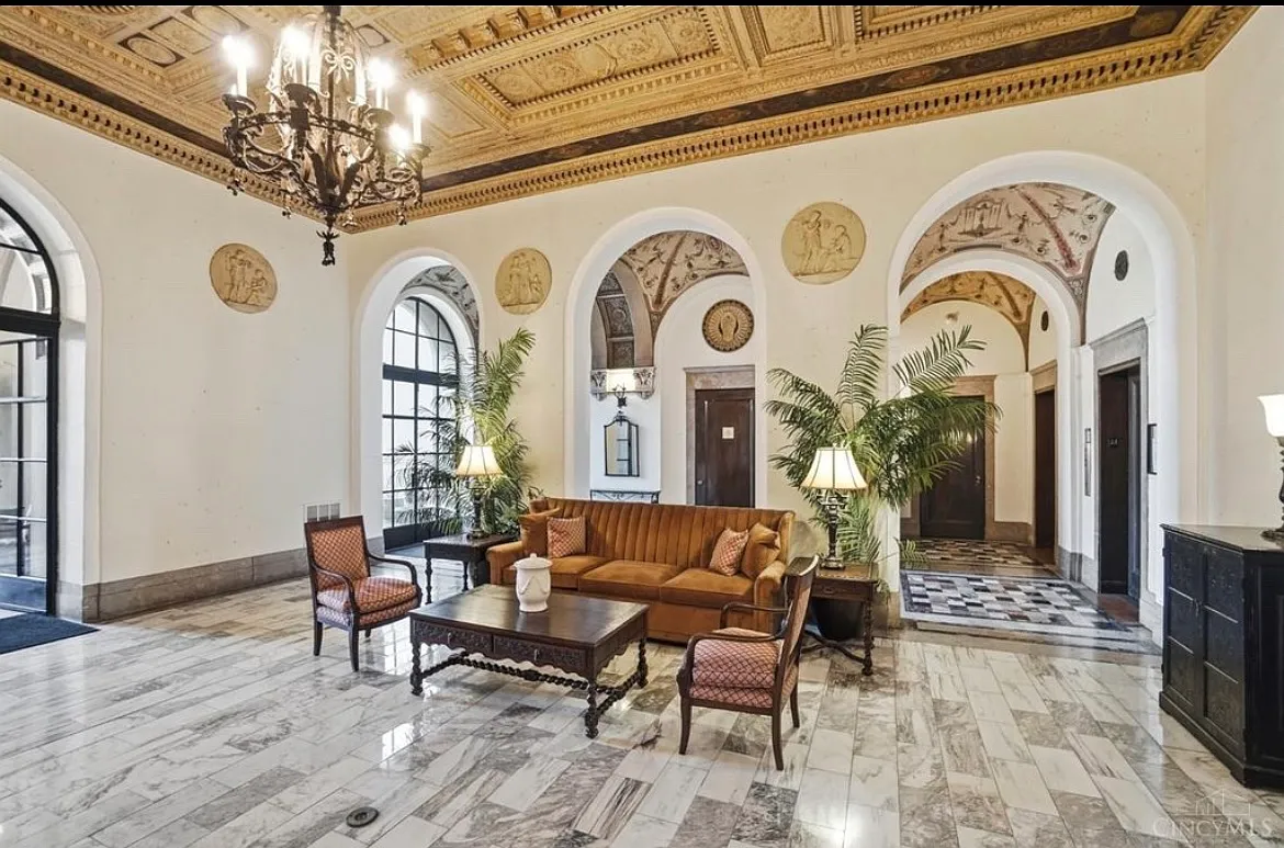 1 bed, 1.5 bath, $1,495 — Photo 2