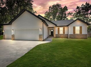 244 Hutchinson Rd, Ballwin, MO 63011