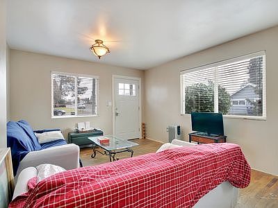 4th image of 6646 S Alder St