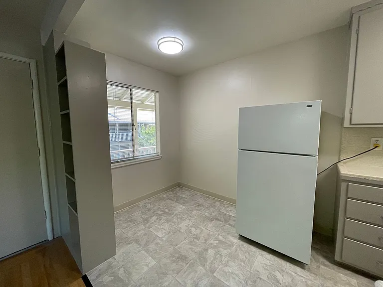 East Sacramento Charmer at 3349/3357 I Street — Photo 6