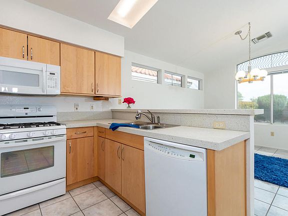 4th image of 14132 N Trade Winds Way