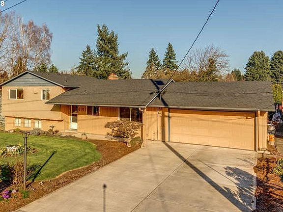 3rd image of 4911 NE 39th Ave