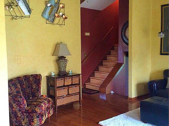 5th image of 261 E Riverwood Dr