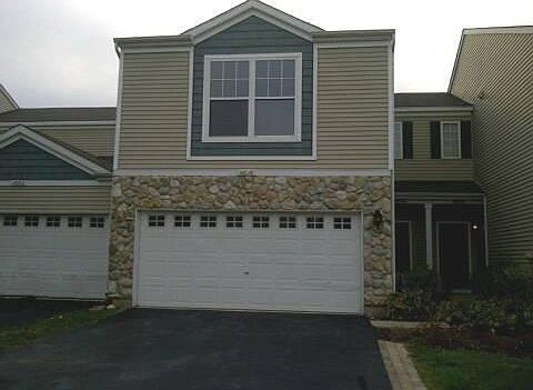 1st image of 4096 Blackstone Dr #4096