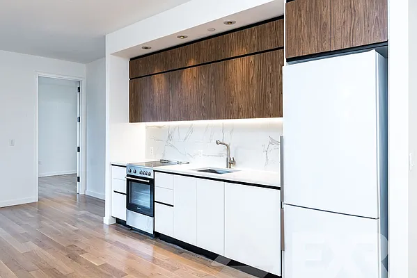 Rented by EXR | media 74