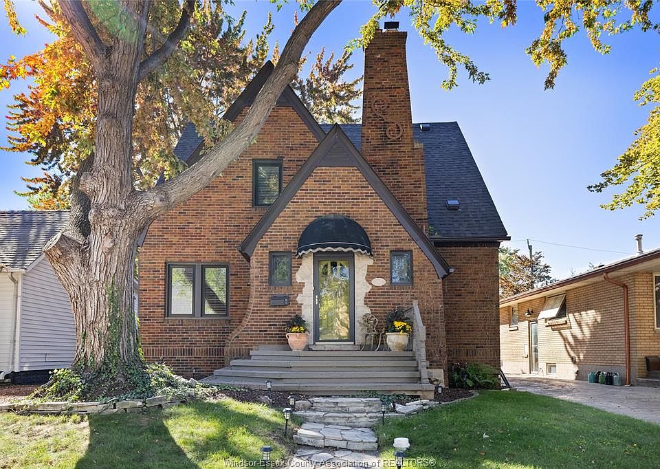 1st image of 265 Isabelle Pl