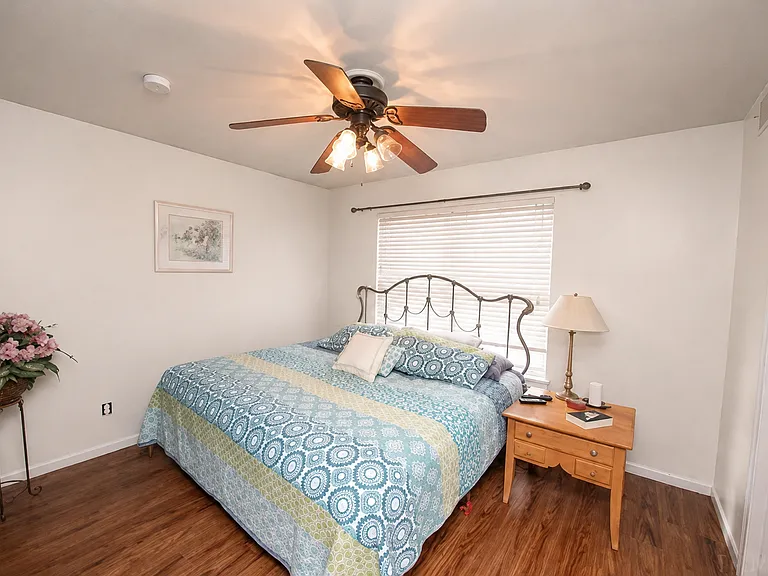 3406 Sibley Ln — Photo 5