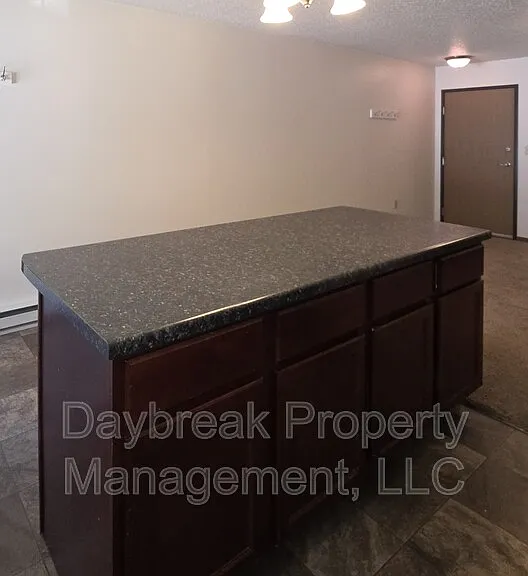 317 16th St S #4 — Photo 8