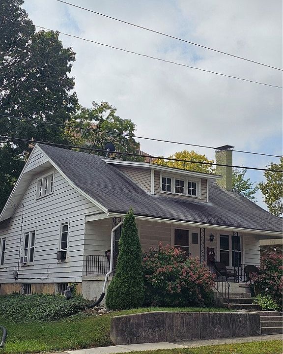 1st image of 2230 W Schantz Ave