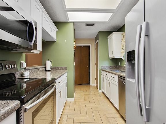 3rd image of 11819 Hullbridge Ct