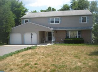 22 Wren Rd, Gilbertsville, PA 19525