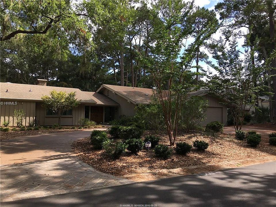 2nd image of 17 W Beach Lagoon Rd