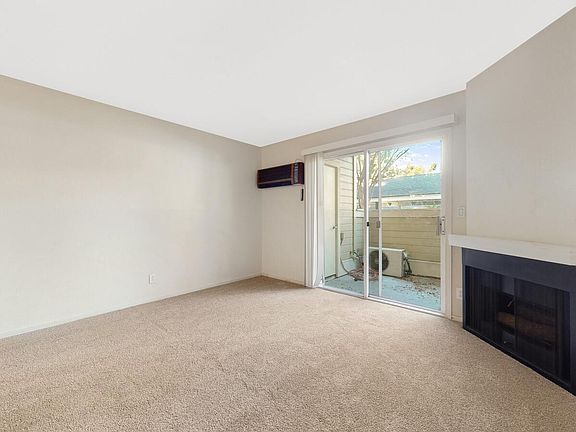 4th image of 2715 Somerset Park Cir
