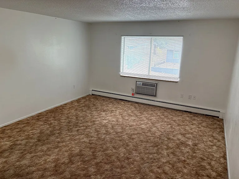 2608 House Ave - Capitol Apartments — Photo 3