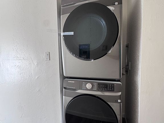 3rd image of 5249 Sobrante Ave