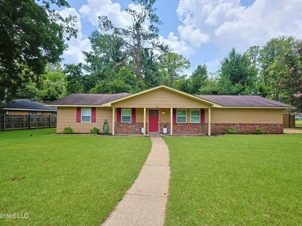 3204 Bienville Dr, Jackson, MS 39212