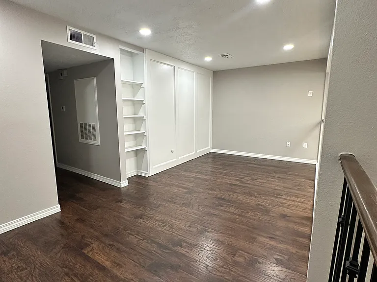 2nd Floor Loft / Flex Space