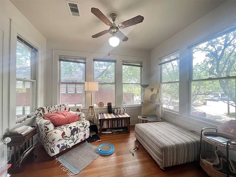 418 Branard St #2 — Photo 4
