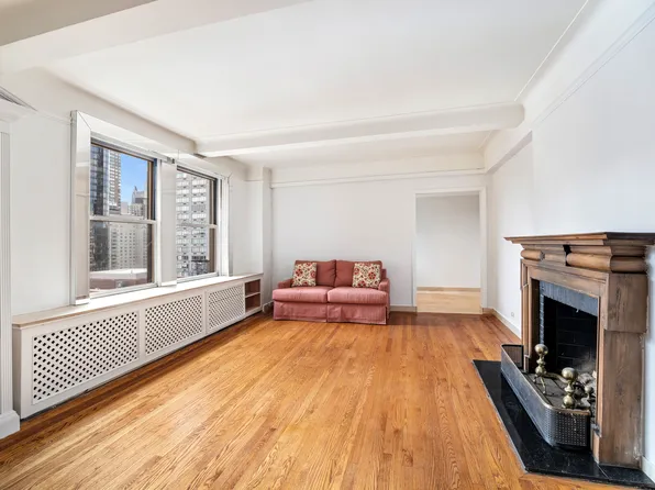 315 East 68th Street 15J image 3 of 14