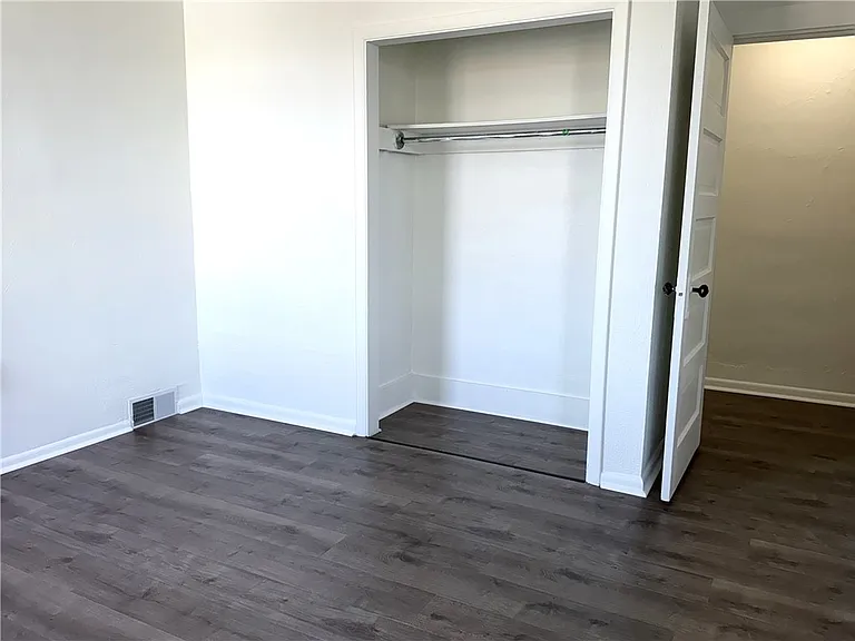 2811 Brownsville Rd #4 — Photo 11