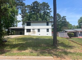 838 Needle Dr, Forest Park, GA 30297