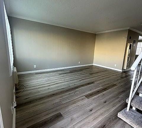 Spacious modern Livingroom.