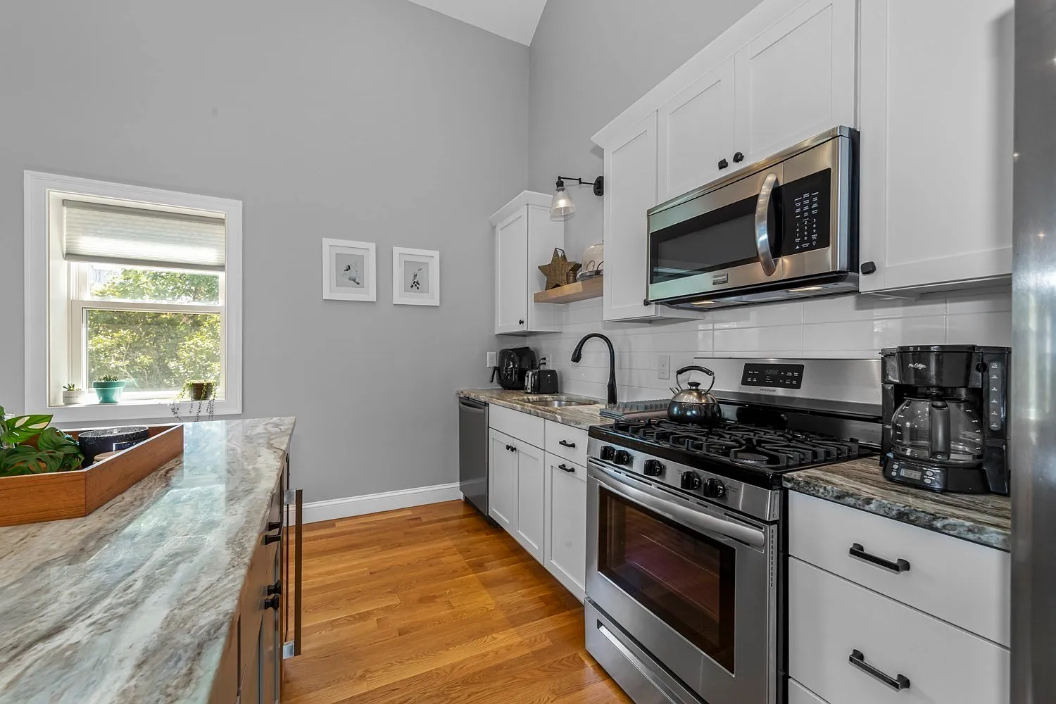 1 bed, 1368 sqft, $2,900 — Photo 3