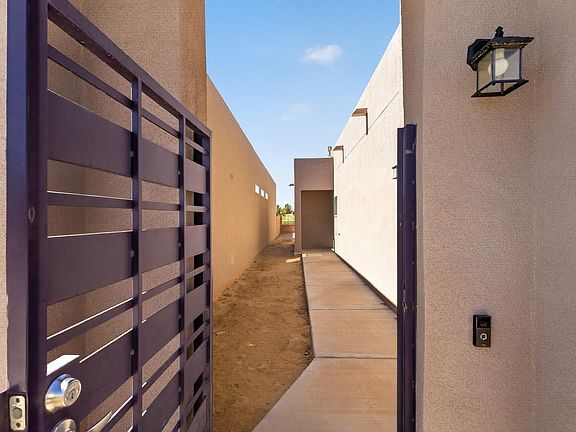 4th image of 1242 Tierra Verde Loop NW