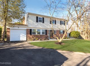 345 Depot Rd, Huntington Station, NY 11746