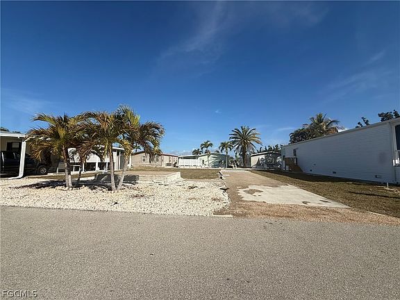 2nd image of 4914 Needle Fish Ln