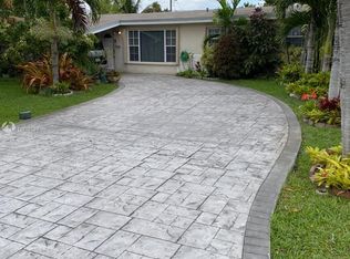 7321 Tropicana St, Miramar, FL 33023