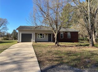 1201 Brewer Ln, Lavaca, AR 72941