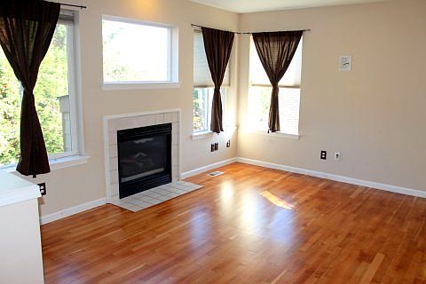 5th image of 1517 8th St NW