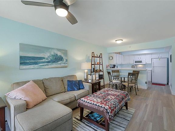 4th image of 4121 Residence DR #312