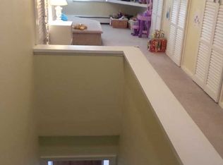 78 E Passaic St, Rochelle Park, NJ 07662