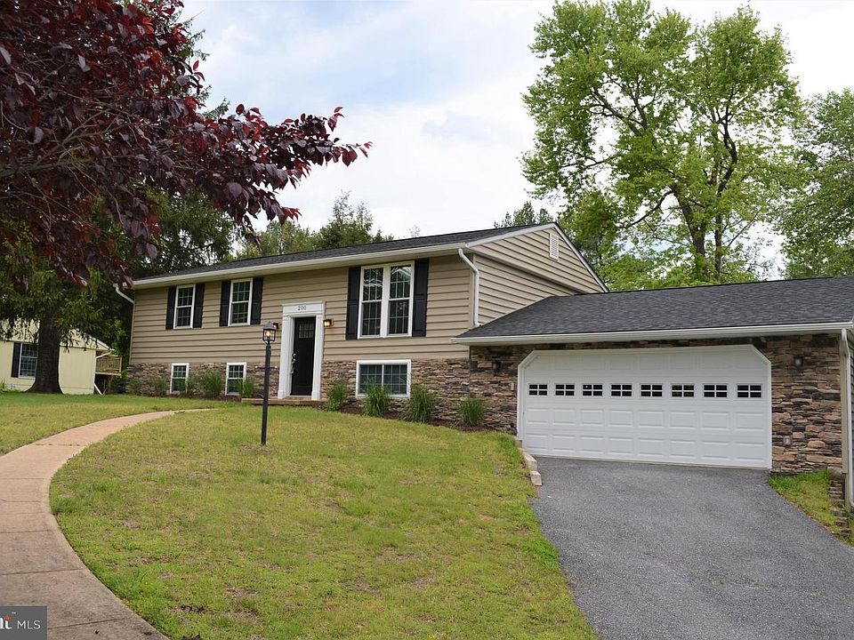 1st image of 200 Baybourne Dr