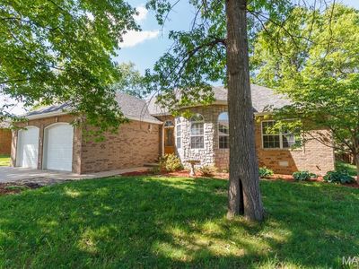 404 Magnolia Ct, Lebanon, MO, 65536