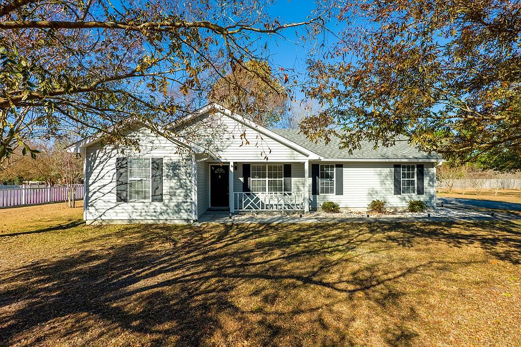 1305 Pebblewood Dr, Adel, GA 31620 Zillow
