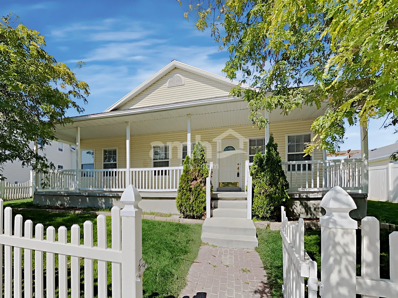 6 bed, 3.0 bath, 3338 sqft, $2,750 — Photo 1