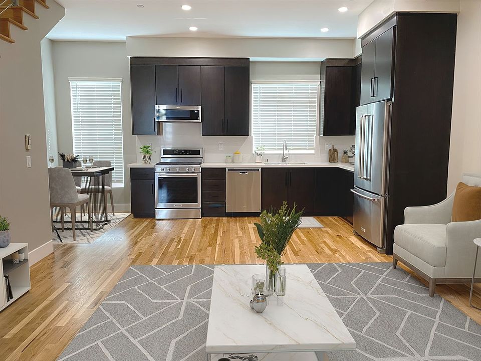 1st image of 2961 E St APT 13