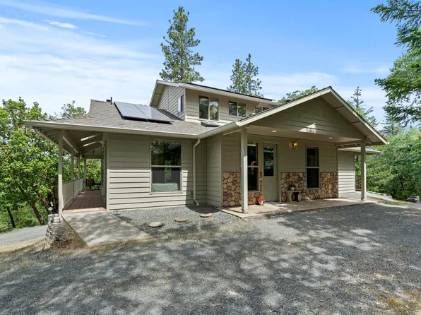 466 Three Pines Rd, Grants Pass, OR 97526