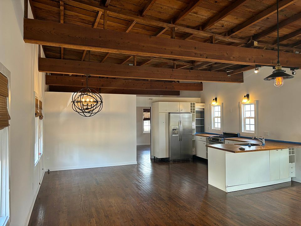1st image of 762 N Van Ness Ave #1/4