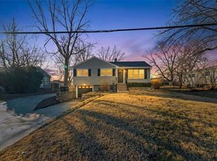 602 S Cedar St, Belton, MO 64012