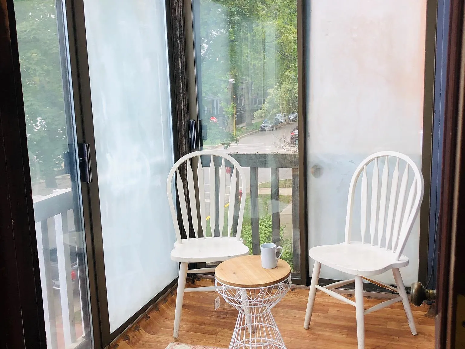 2651 N Wilton Ave — Photo 2