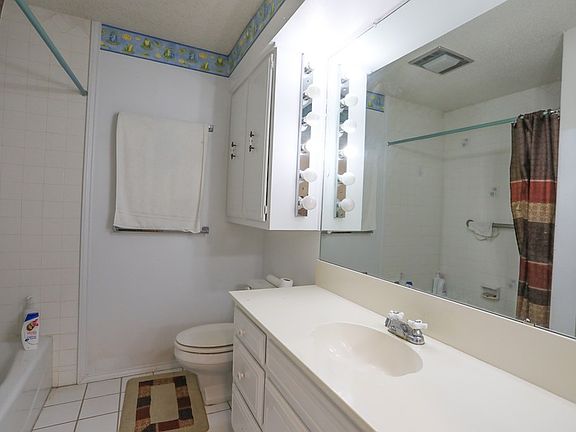 3rd image of 1706 Golder Ave