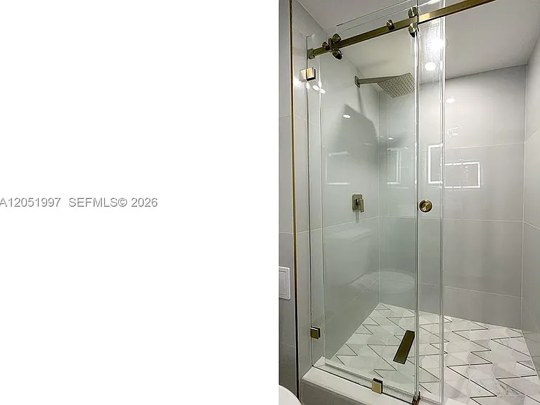 18061 Biscayne Blvd #1204 — Photo 21