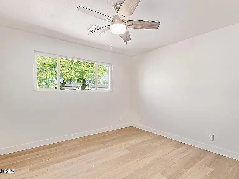 7501 E Taylor St — Photo 15
