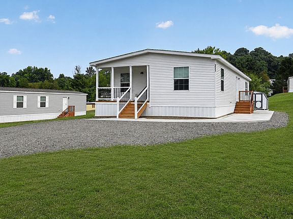 Exterior Image-4-Colony Mandell Trails